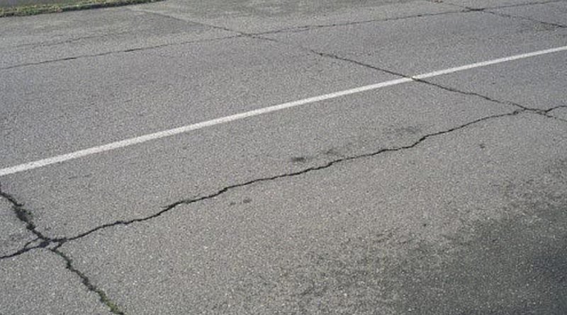 Image of reflective cracking in asphalt in need of asphalt patching in West Nashville